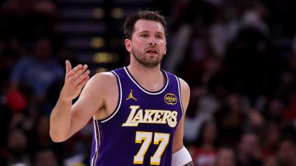 Lesión de Luka Doncic: El médico explica cómo la estrella de los Lakers puede regresar mucho antes con inyecciones especiales.