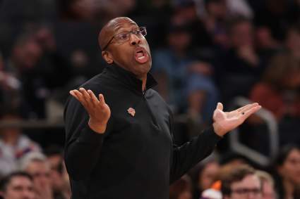 Los Knicks insinúan una decisión audaz sobre los playoffs para un jugador estrella.