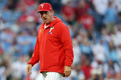 Los Philadelphia Phillies reciben información actualizada sobre JT Realmuto durante la serie contra los Braves.