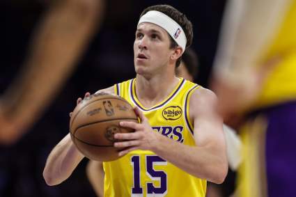 Los Lakers reciben una sorprendente noticia sobre Austin Reaves antes de los playoffs.