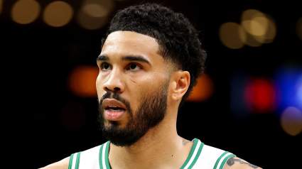Jayson Tatum hace una sorprendente declaración sobre los 76ers antes del segundo partido.