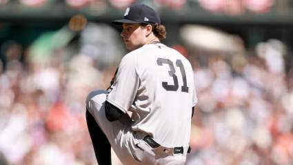 Cam Schlittler, de los Yankees de Nueva York, no se guarda nada sobre los Medias Rojas antes de su próximo partido.