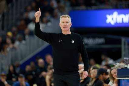 Steve Kerr propone un cambio radical en las reglas que elimina los tiros de tres puntos.