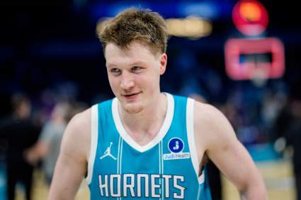 Kon Knueppel emerge como la nueva voz directa de los Hornets antes del partido contra los Heat.