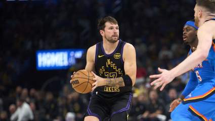 Los Lakers reciben buenas noticias sobre Luka Doncic tras la preocupante actualización sobre su lesión contra los Thunder.
