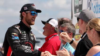 Cleetus McFarland da un paso más en su carrera en NASCAR.