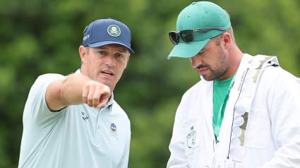 Bryson DeChambeau anuncia una decisión drástica días antes del Masters.