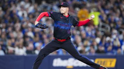 Los Blue Jays fichan a un nuevo lanzador de 94 mph ante el inminente regreso de Trey Yesavage y José Berrios.