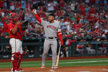 Una estrella de los Boston Red Sox hace historia al unirse a una franquicia de élite.