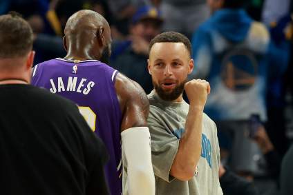 Steve Kerr, de los Warriors, explica por qué Steph Curry y LeBron James siguen dominando.