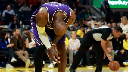 Los Angeles Lakers anuncian importantes noticias sobre LeBron James antes del partido contra los Suns.