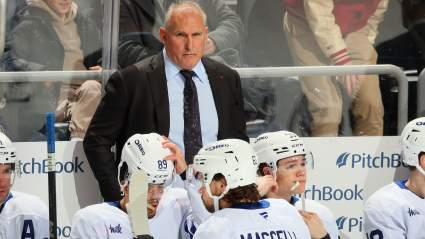 Craig Berube espera regresar como entrenador principal de los Maple Leafs.