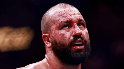 Josh Hokit entra oficialmente en el top 5 del ranking de peso pesado de la UFC.