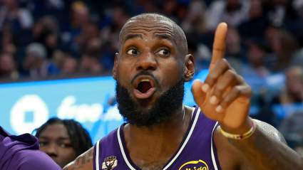 Tras la derrota de los Lakers en el quinto partido, surgen noticias sobre la posible retirada de LeBron James.