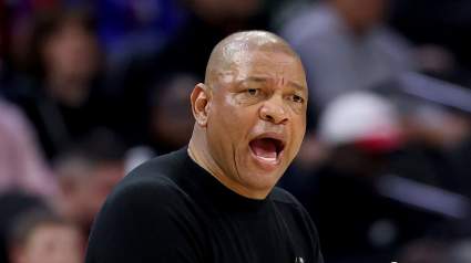 Doc Rivers critica a los medios y a la organización de los Bucks por el drama con Giannis.