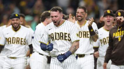 Los Padres envían a un lanzador a las ligas menores tras la victoria contra los Marineros.