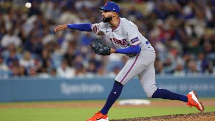 Devin Williams reacciona tras la duodécima derrota consecutiva de los Mets.