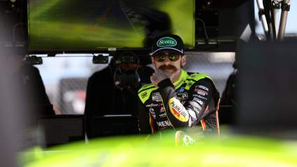 Los problemas de Ryan Blaney en los boxes vuelven a golpear tras el costoso incidente en Kansas con AJ Allmendinger.