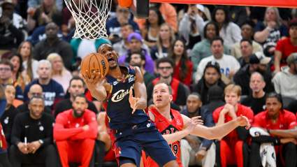Jakob Poeltl podría comenzar el tercer partido en el banquillo para los Toronto Raptors.