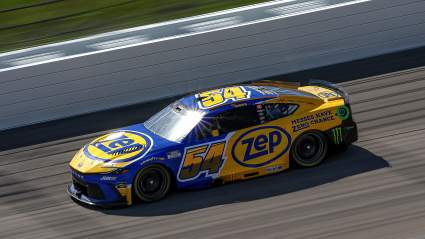Ty Gibbs se estrella contra el muro tras un fallo en un neumático en Talladega: "Un golpe tremendo".