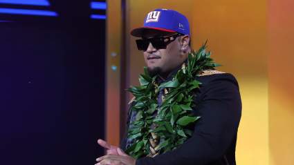 El nuevo fichaje de los Giants ya está forjando un estrecho vínculo con Jaxson Dart.
