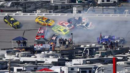 ¿Fue el gran accidente del domingo en Talladega el más grande de la historia? Aquí está su lugar en la historia de NASCAR.