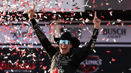 Carson Hocevar conquista Talladega y logra su primera victoria en la NASCAR Cup Series.