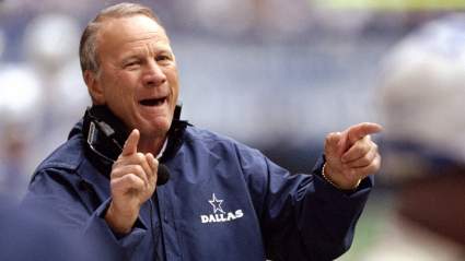 Los Cowboys incorporan al nieto de un exentrenador del Super Bowl a su campamento de entrenamiento.