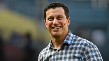 Los Dodgers y los Marlins llegan a un acuerdo para enviar a un as de 56 millones de dólares a Los Ángeles a cambio de tres jóvenes promesas.