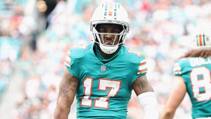 El portero titular de los Dolphins, con un contrato de 21 millones de dólares, envía un mensaje contundente sobre el traspaso de Jaylen Waddle.