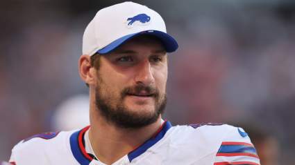 El exjugador de los Bills, Joey Bosa, da una importante noticia personal.