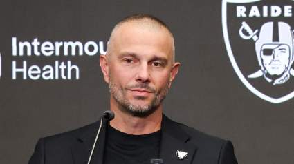 El gerente general de los Raiders, John Spytek, expresó sin rodeos su opinión sobre la decisión del receptor.