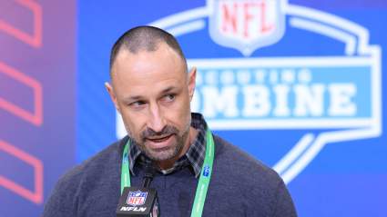 Un analista insta a los Dolphins a intercambiar selecciones del Draft de 2026 por jugadores de Capitals de 2027.