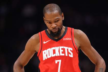 El entrenador de los Rockets revela la verdad sobre la lesión de Kevin Durant antes del tercer partido contra los Lakers.