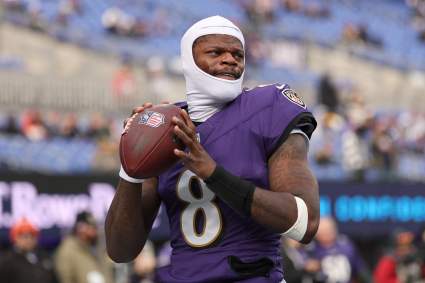 Las últimas decisiones de los Ravens en torno a Lamar Jackson parecen muy intencionadas.