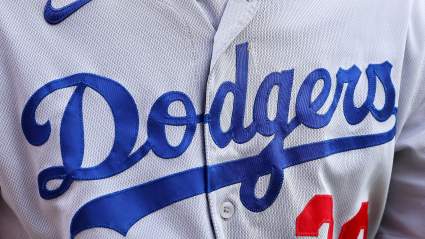 Los Dodgers anuncian un cambio histórico antes de su primer viaje fuera de casa de la temporada.