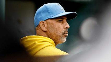 Alex Cora rompe el silencio con un sorprendente mensaje tras su despido de los Red Sox.
