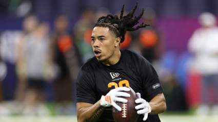 Los Chiefs buscan a su mejor prospecto de receptor abierto con su último movimiento de cara al Draft de la NFL de 2026.