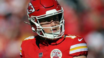 Los Chiefs renuevan a un jugador clave de los equipos especiales antes del Draft de la NFL.