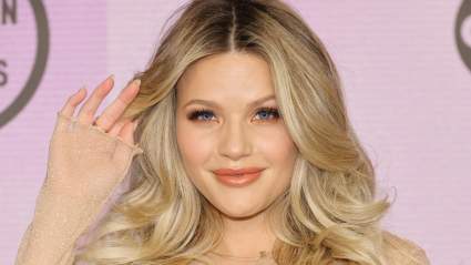 VER: Witney Carson y su familia comparten adorables recuerdos de Pascua
