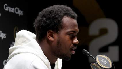 Noticias del Draft de los Bears: Aumentan las probabilidades de una caída importante para el mejor cazador de mariscales de campo.