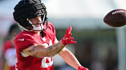 Los Giants anuncian la firma de un receptor abierto justo antes del Draft de la NFL.