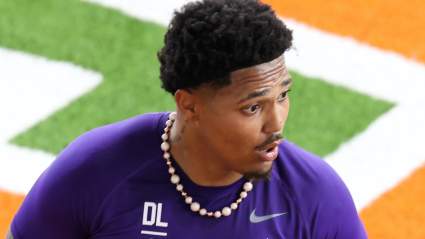 Los Bills reemplazan a Joey Bosa con la primera selección del draft, TJ Parker de Clemson.
