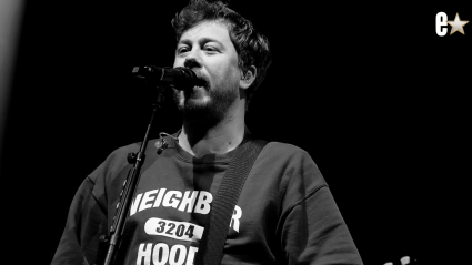 El querido rockero de 42 años revela que está esperando una "cirugía para prolongar su vida" en una devastadora actualización sobre su salud.