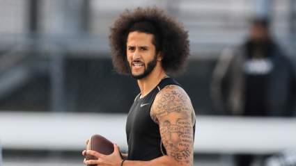 El ex mariscal de campo de los 49ers, Colin Kaepernick, anuncia una importante noticia sobre su carrera.