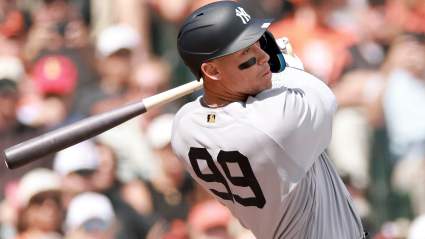 Los Yankees de Nueva York hacen un anuncio sobre Aaron Judge antes del partido inaugural en casa contra los Marlins.