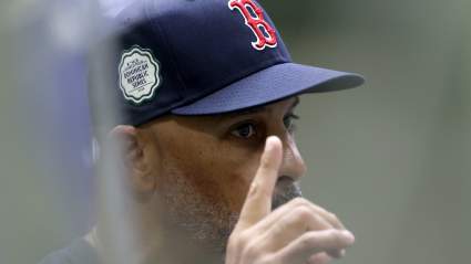 Alex Cora envía un emotivo correo electrónico a los Red Sox cuatro días después de su despido.