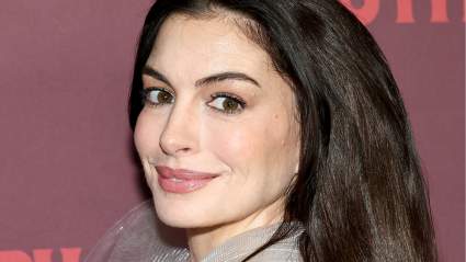 Anne Hathaway revela quién es la mayor "diva" en el set de "El diablo viste de Prada 2".