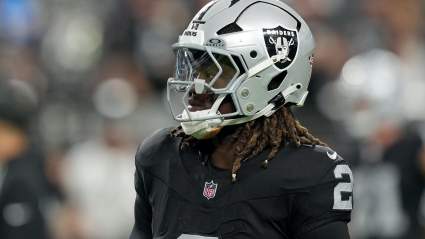 Ashton Jeanty, de los Raiders, recibe una fuerte predicción para la temporada 2026.