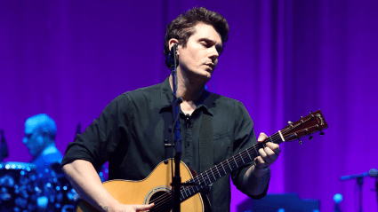 John Mayer revela la verdad detrás de dos de sus canciones más exitosas.
